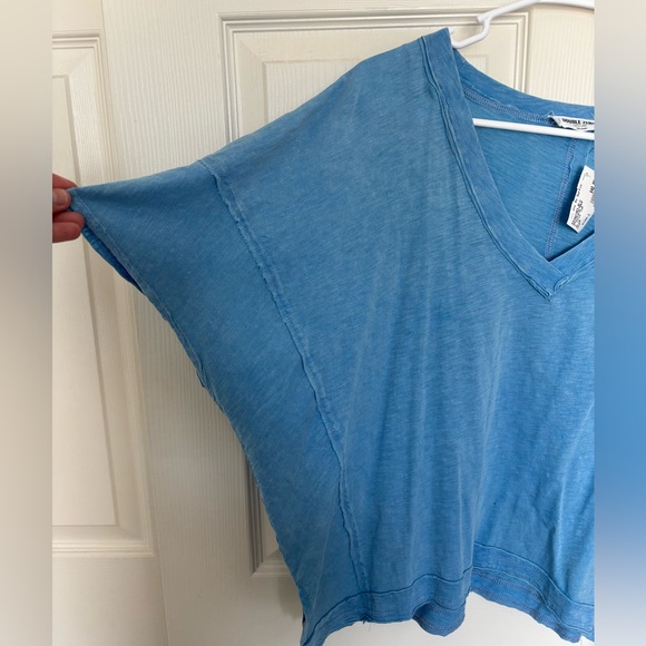 Double Zero Blue V-Neck Short Sleeve Tee - Picture 4 of 13